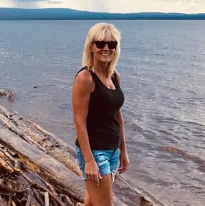 Meet your Posher, Pam